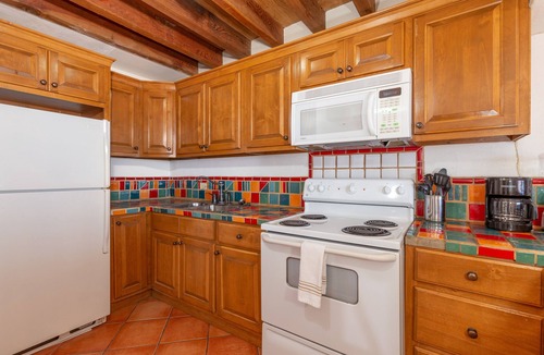 Benito Juarez House | Aventura – Beachfront, Near Malecon