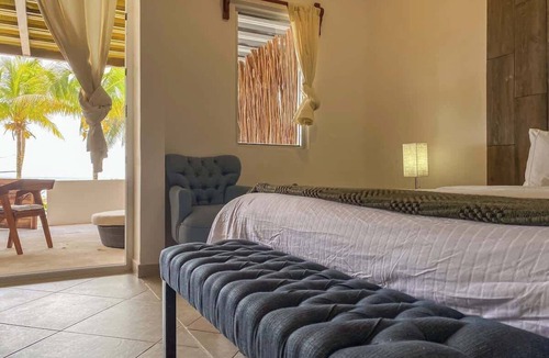 Puerto Morelos Apartment | AZUK: Your Luxury King Retreat, Steps to Sand