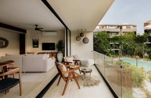 Playa Paraiso Apartment | Baya Samsara Jungle Paradise Beach Club Access