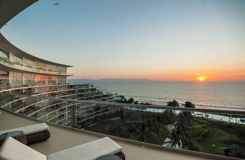 Flamingos Apartment | Beachfront Apartment | 6 Bedrooms | Nuevo Vallarta Peninsula