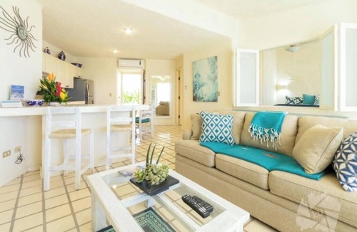 Centro Condo | Beachfront Condo · Rooftop Terrace & Ocean Views