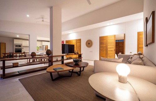 Costa Careyes Condo | Beachfront escape at El Careyes with Infinity Pool and Amenities (by vrmex.homes)