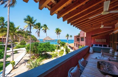 Costa Careyes Condo | Beachfront escape at El Careyes with Infinity Pool and Amenities (by vrmex.homes)