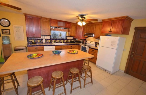 Las Conchas House | Beachfront Home in Rocky Point Casa Alhaja