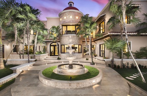 Soliman Bay Villa | Beachfront Luxury Villa w/Private Bartender, Chef and full Staff