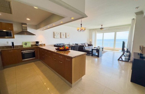 Mazatlan Condo | Beachfront Paraiso I Costa Bonita