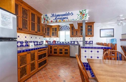 Las Conchas Condo | Beautiful Beachfront Condo Olas I 16