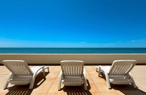 Las Conchas House | Beautiful, Huge Beachfront Home Serenity Beach