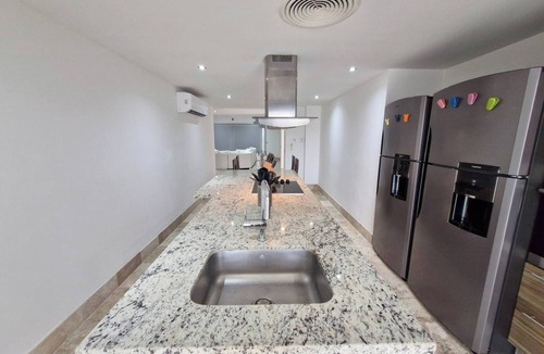 Playa Mujeres Apartment | Beautiful PH in front of the Marina