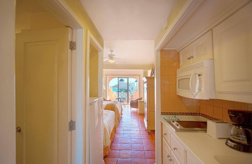 Los Cangrejos II y III Resort | BEAUTIFUL RESORT VACATION IN CABO! 5-STAR OCEANFRONT RESORT