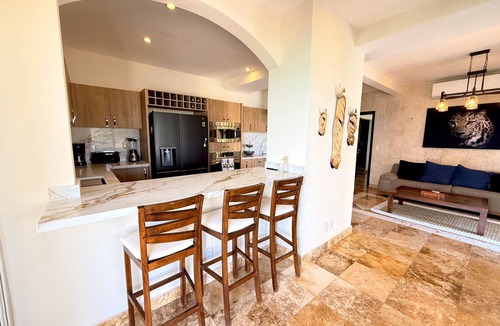 12th Street Apartment | Bright and spacious 3-bedroom PH with jacuzzi ocean front in Playa del Carmen
