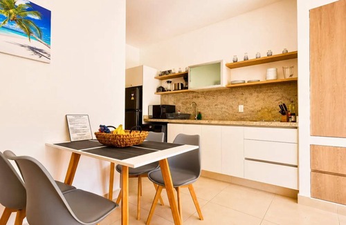 Luis Donaldo Colosio Apartment | Bright Balcony Studio Beach Vibe · Blanko Living