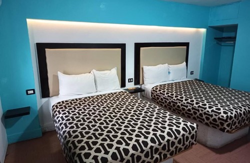Mazatlan Hotel | Bring the Whole Crew: Convenient & Budget-Friendly for Group Stays & Fun Getaway