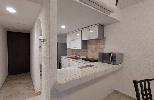 Punta Cancun Condo | CANCUN SUITES APARTMENTS - HOTEL ZONE