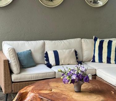 Atascadero House | Casa Arroyo
