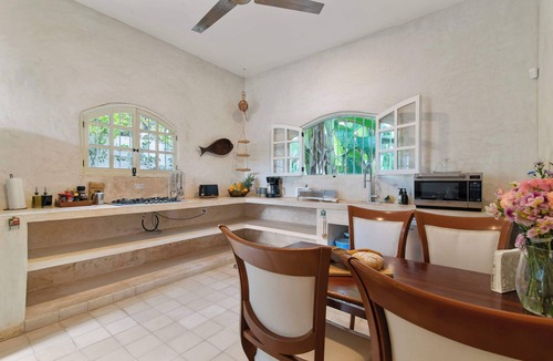 Merida Villa | Casa Damiana: Colonial Charm with Private Pool