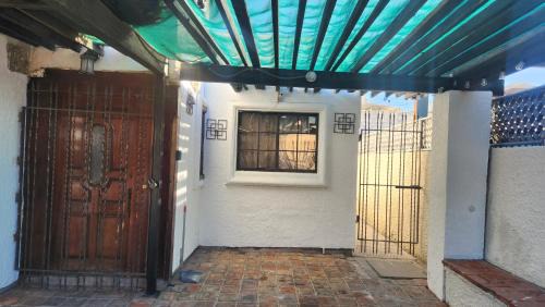 Mexicali House | Casa Jardines