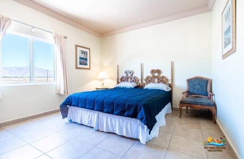 Villas de Las Palmas House | Casa Jerry - San Felipe Accommodation for large groups. 10 bedrooms