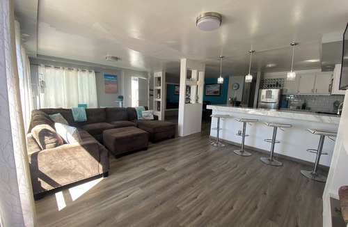 Valle Dorado House | Casa Marina, Large private parking, comfortable and spacious, close to the beach and everything.