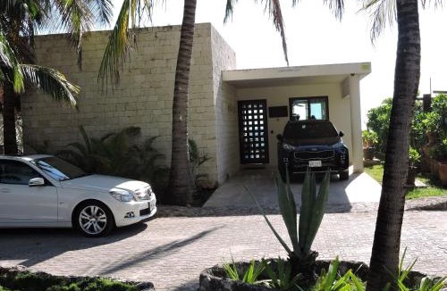 Playacar Fase I Villa | Casa Moskito