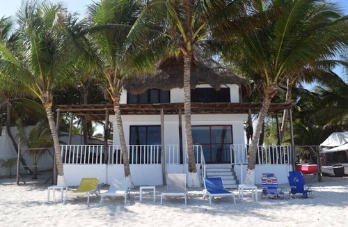 Centro House | “𝙲𝚊𝚜𝚊 𝚂𝚊𝚕’ 3 Bedroom Home in Playa Del Carmen