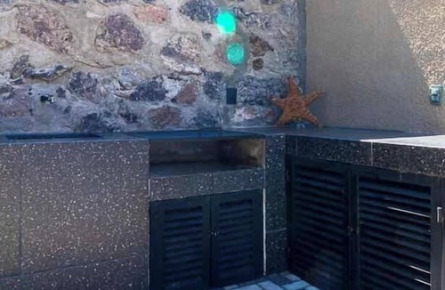 El Marques House | Catrín Relax House + 2 En-Suite BR | SISU Homes