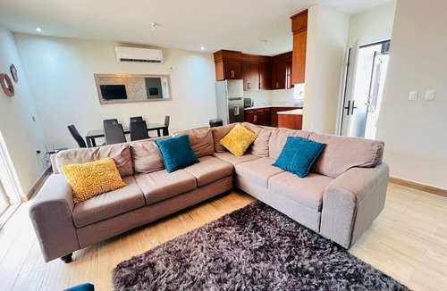 San Carlos Bed & Breakfast | Charming San Carlos B&B with Private Pool & BBQ