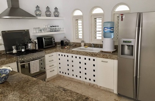 Playacar House | Christmas Deal!Oceanview private pool villa, steps from the beach. 24hs security