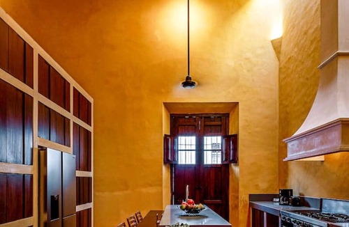 Centro House | Colonial 4BR Gem Downtown +Private Pool+Garden+BBQ