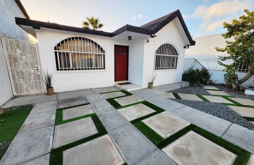 Valle Dorado House | Comfortable 3-bdr 2-bth house in Ensenada, 7 mins from beach.