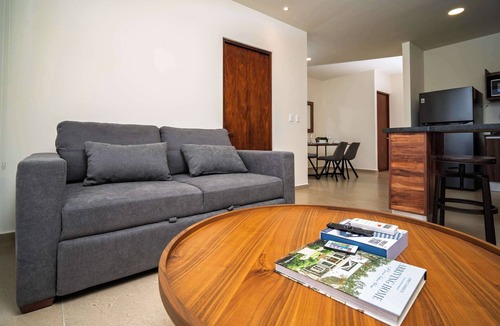 Downtown Cancun Apartment | Comfortable with pool and full gym