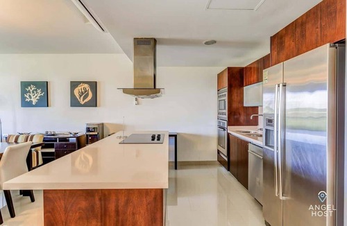 Puerto Juarez Condo | Corasol Oceanfront Condo with Hot Tub & Pool