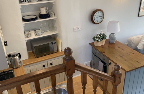 Grassington Cottage | Cottage with pretty garden and views. 2 mins from cobbled square, pubs/amenities