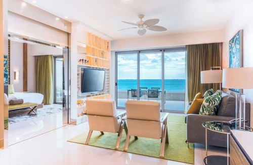 Punta Sam Condo | Cozy 1-bedroom condo in beautiful Cancún with AC and gym