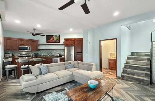 Cholla Bay House | Cozy 1-bedroom, sleeps 4, AC, Electric Vehicle Charger, Courtyard, BBQ grill