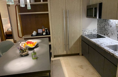 Villa Juarez Hotel | Deluxe Suite - THANKSGIVING WEEK 2021 available.