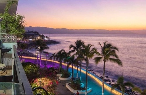 Downtown Puerto Vallarta Condo | Direct Ocean Front: Casa Luz - Incredible Views in the best location!