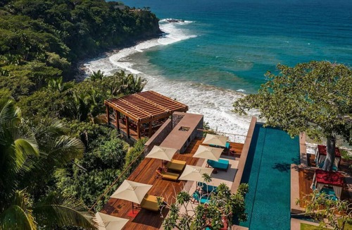 Lo de Marcos House | Dive Into Your Dream Vacation! Beachfront, Free Breakfast, Near Campo De Ensueño