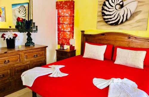 Playacar Bed & Breakfast | Dolce Vita Caribe Executive Double Room with Pool – Self Check in Playacar
