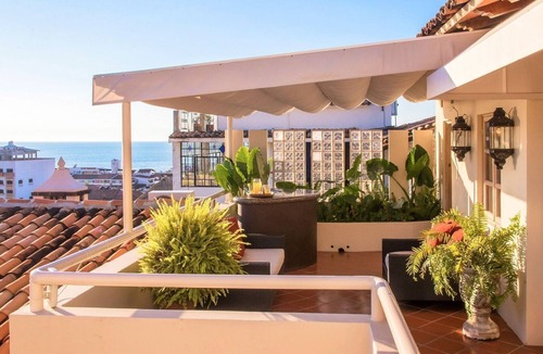 Downtown Puerto Vallarta Villa | DOWNTOWN VILLA AMAZING VIEWS FULL STAFF - 6 BD
