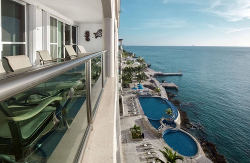 Colonia Andres Condo | El Cantil Casa Graciela Penthouse Remodeled PHCN