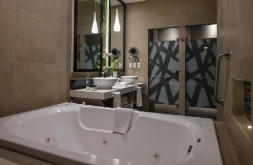 Tankah Resort | El Dorado Seaside Suites Oceanfront, All & More Inclusive - Adults Only