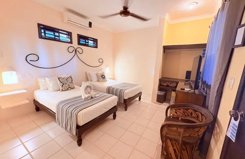 Centro Hotel | Elegant double suite in downtown Playa