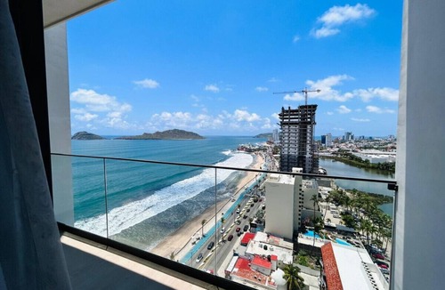 Mazatlan Apartment | Elegant with sea views and boardwalk by gpsrentas