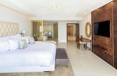 South Shore Hotel Area Hotel | Elite 3BR Penthouse in 5Diamond Resort 12/26-01/02