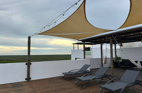 Mahahual Apartment | Exclusive Detached House with Jungle View in Mahahual