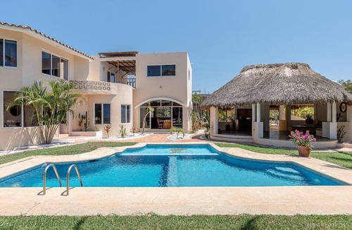 Bacocho House | Experience the Beauty of Puerto Escondido from Your Own Private Retreat