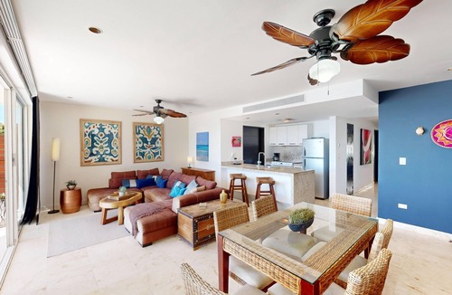 Luis Donaldo Colosio Apartment | Familly beachfront retreat with pool & beachclub