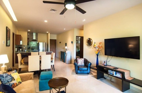 Gonzalo Guerrero Condo | Family Friendly on Calle 38 Rooftop Pool & Beach