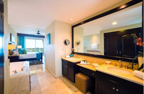 Zona Hotelera Villa | Family friendly relaxing 2-bedroom villa with a view